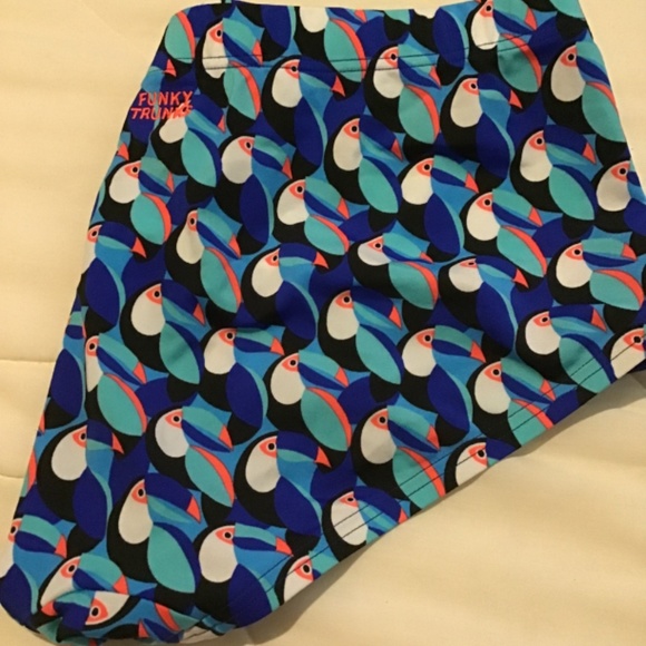 Funky Trunks 38 - Picture 4 of 4